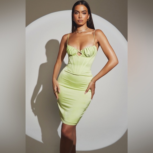 House of CB Dresses & Skirts - House of CB Nathalia Midi Dress Satin Pistachio Green Size Large